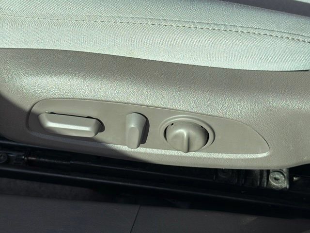 Used 2025 Chevrolet Malibu LT FWD image 23