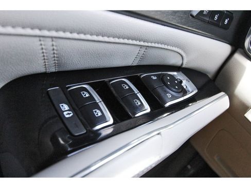 Used 2023 Kia Sorento SX AWD/4WD image 19