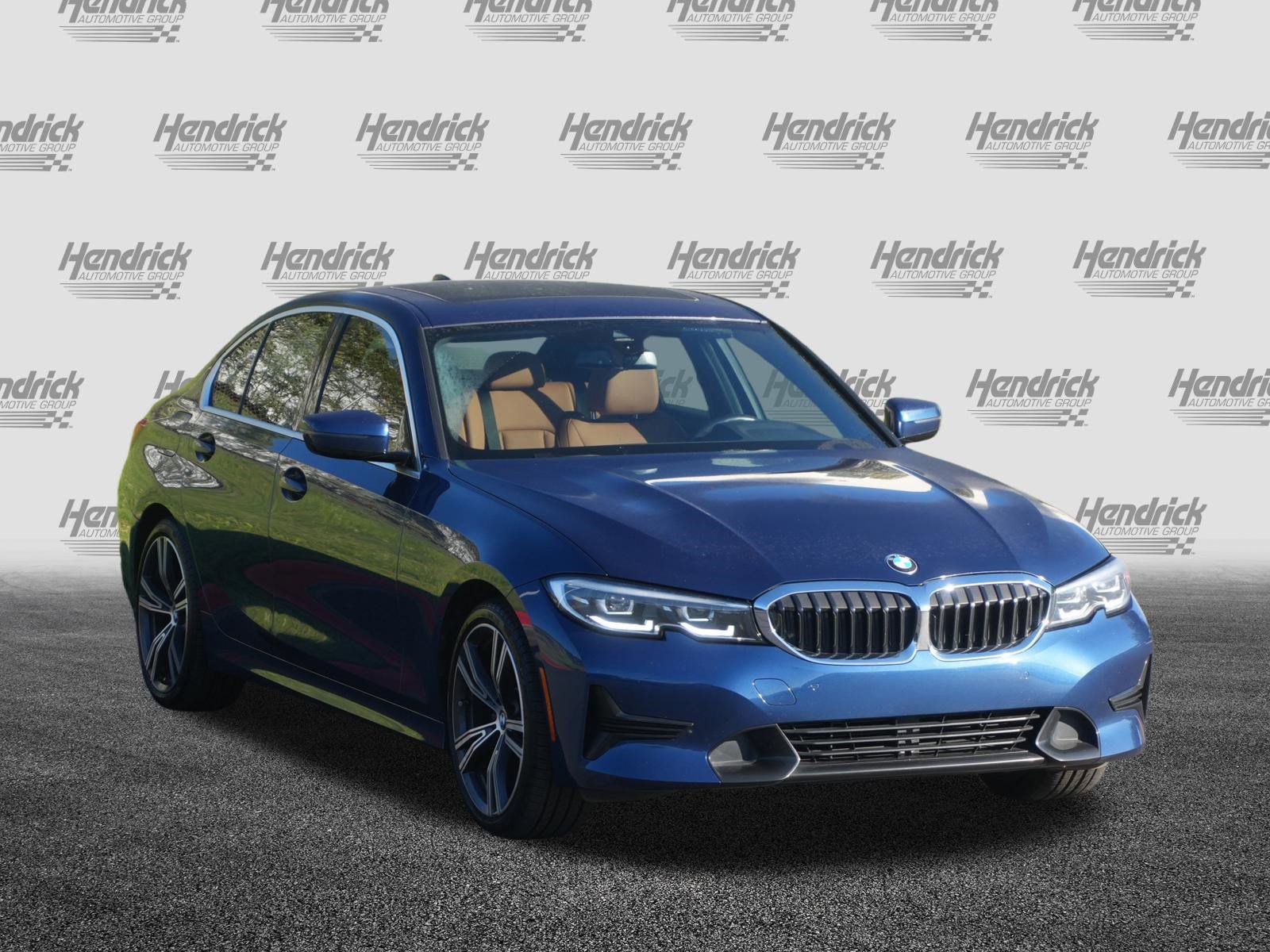 Used 2022 BMW 330i Sedan w/ Driving Assistance Package RWD image 2