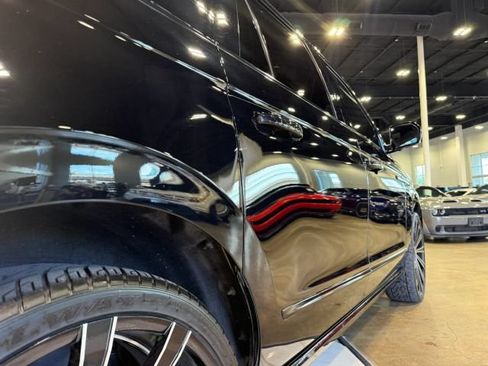Used 2021 Lincoln Navigator L Reserve RWD image 9