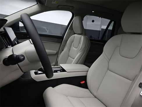 New 2026 Volvo XC90 B6 Ultra image 9