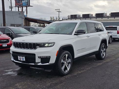 New 2025 Jeep Grand Cherokee L Limited image 4