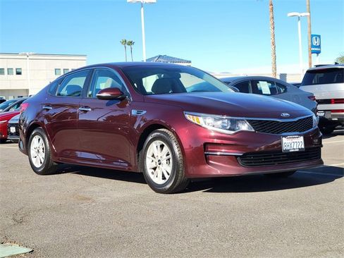 Used 2018 Kia Optima LX image 26
