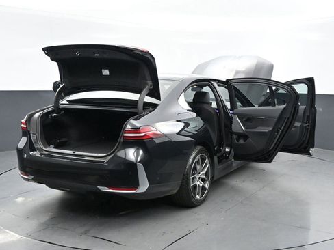 Used 2024 BMW i5 eDrive40i w/ M Sport Package image 47