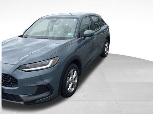 Used 2025 Honda HR-V LX image 3