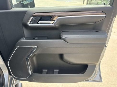 Used 2025 Chevrolet Silverado 1500 RST w/ LPO, Dark Essentials Package RWD image 18
