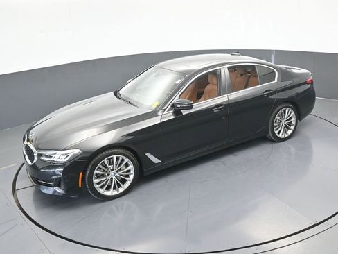 Used 2022 BMW 530i w/ Premium Package image 56