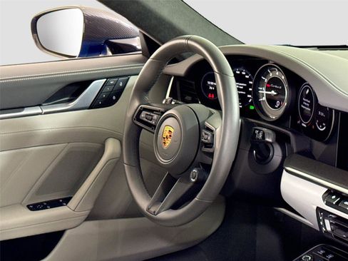 Used 2022 Porsche 911 Turbo S image 34