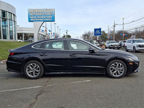 Used 2023 Hyundai Sonata SEL w/ Winter Weather Package image 8