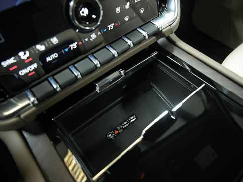 New 2026 GMC Yukon XL Denali image 33