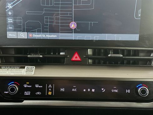 Used 2023 Kia Sportage EX image 24