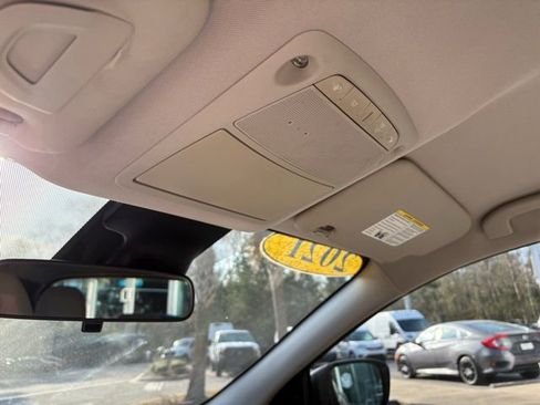 Used 2021 Nissan Rogue Sport SV image 24