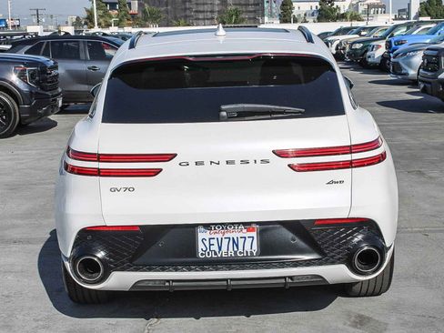 Used 2023 Genesis GV70 2.5T w/ Sport Prestige Package image 8