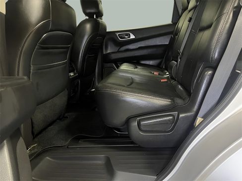 Used 2013 Nissan Pathfinder SL w/ SL Premium Pkg image 24