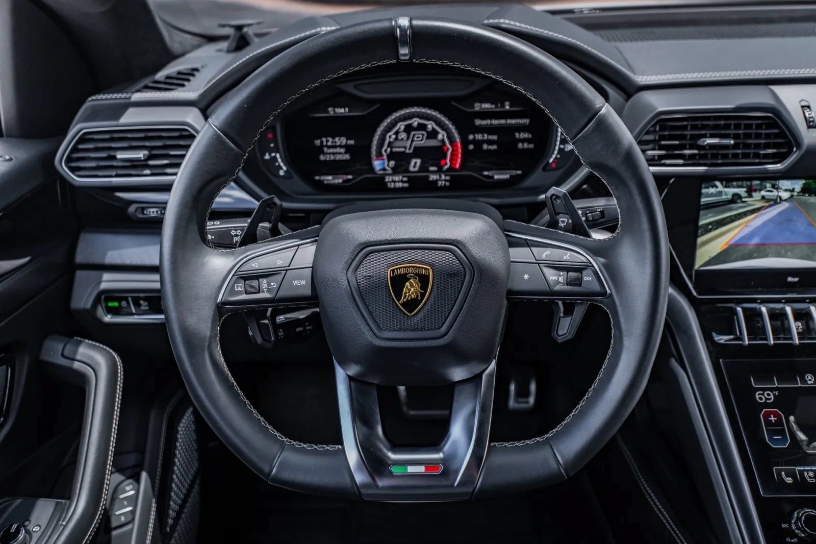 Used 2021 Lamborghini Urus AWD/4WD image 30