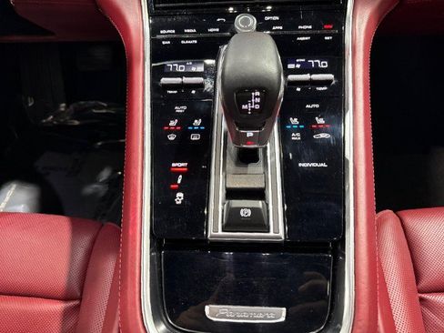 Used 2018 Porsche Panamera 4 AWD/4WD image 22