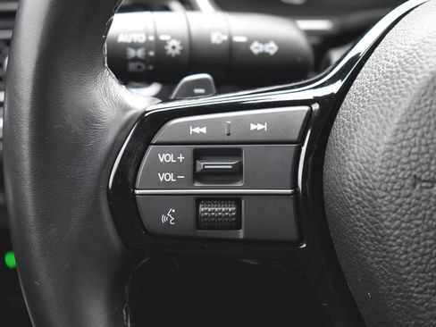 Used 2024 Honda Civic Sport Touring image 6