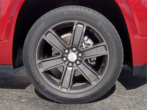 Used 2019 GMC Acadia Denali w/ Technology Package image 11