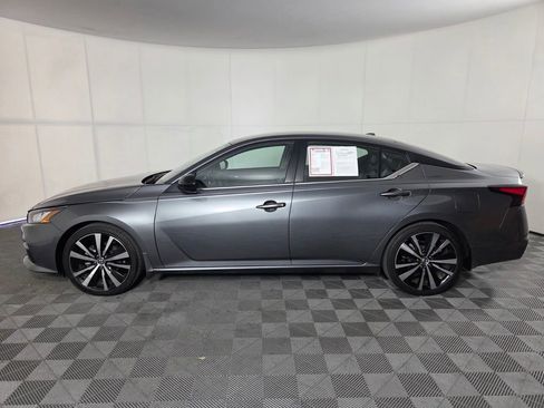 Used 2022 Nissan Altima 2.5 SR image 9