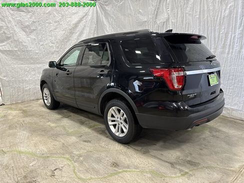 Used 2017 Ford Explorer 4WD w/ Class II Trailer Tow Package image 7