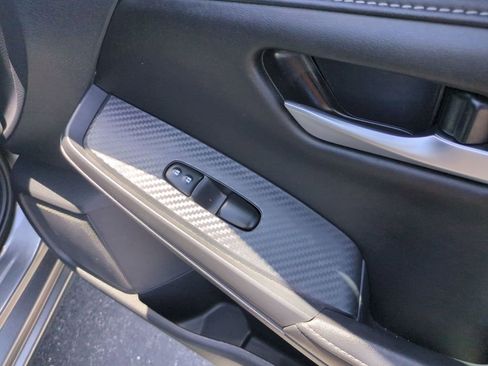 Used 2025 Nissan Sentra SV FWD image 31
