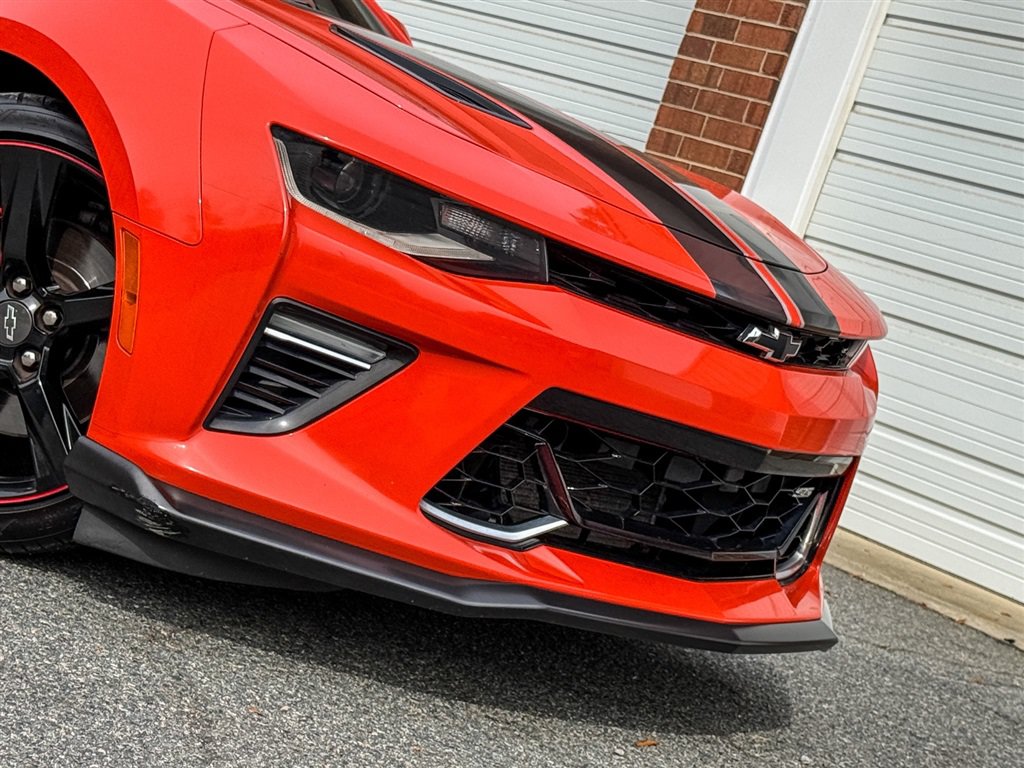 Used 2018 Chevrolet Camaro SS w/ Hot Wheels Edition RWD image 29