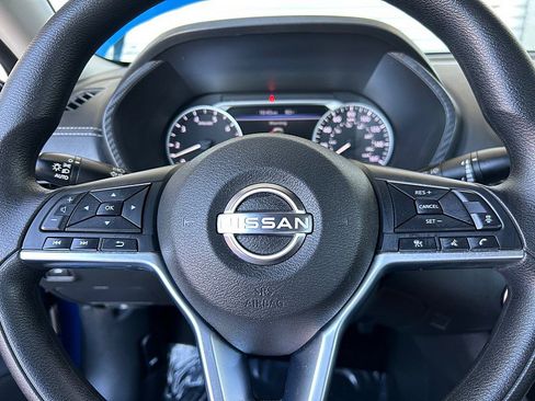 Used 2025 Nissan Sentra SV FWD image 24