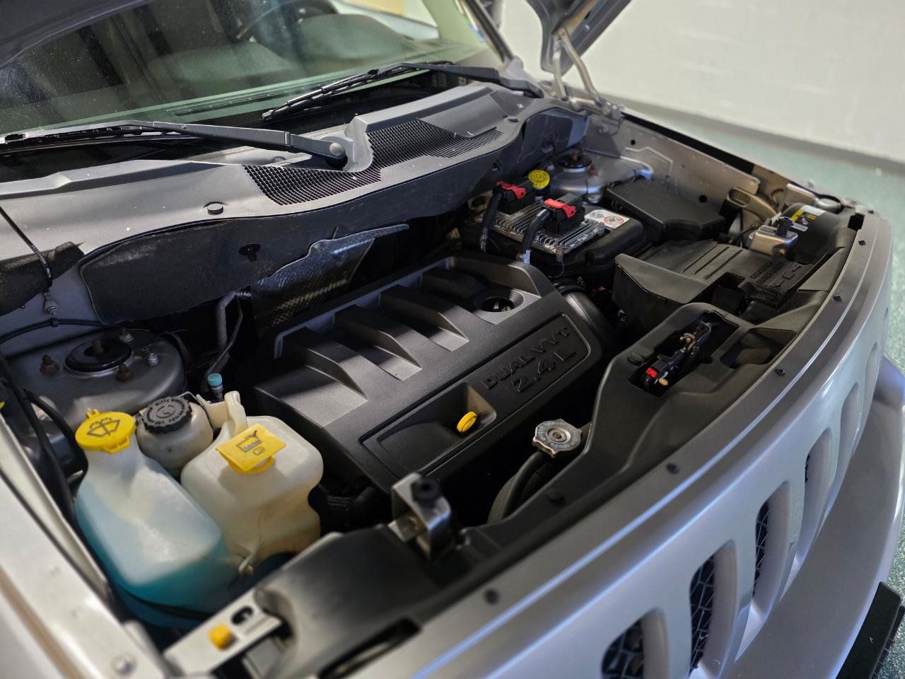 Used 2015 Jeep Patriot High Altitude AWD/4WD image 36