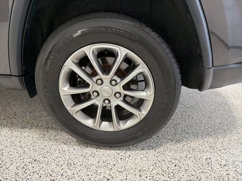 Used 2015 Jeep Grand Cherokee Limited image 36