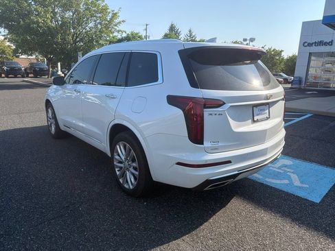 Used 2024 Cadillac XT6 Premium Luxury AWD/4WD image 4