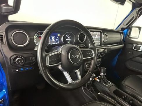 Used 2023 Jeep Wrangler Unlimited Sahara w/ Cold Weather Group AWD/4WD image 12