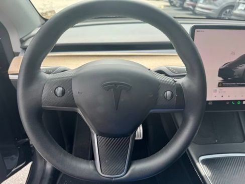 Used 2022 Tesla Model Y Performance AWD/4WD image 17