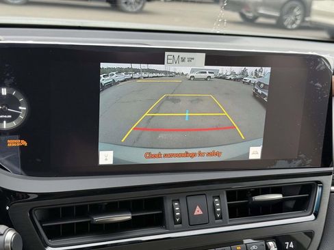 Used 2025 Lexus ES 350 Premium w/ Premium Package image 11