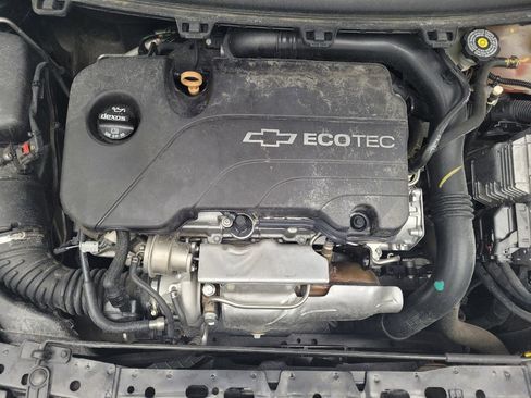 Used 2017 Chevrolet Cruze LS image 30