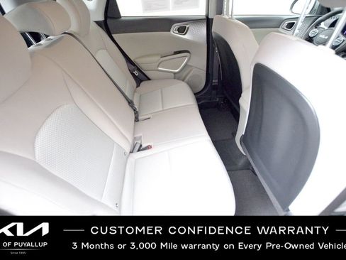 Certified 2024 Kia Soul LX image 14