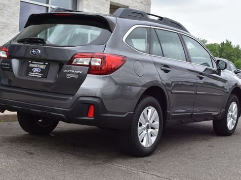 Used 2018 Subaru Outback 2.5i AWD/4WD image 14