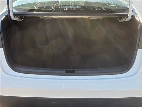 Used 2025 Toyota Corolla LE image 6