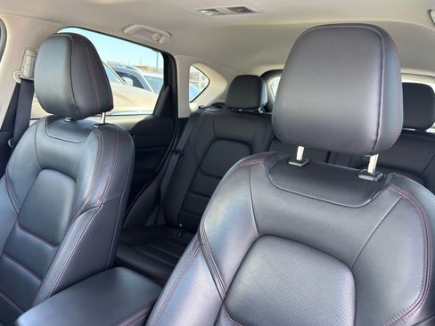 Used 2025 MAZDA CX-5 Carbon Edition image 17
