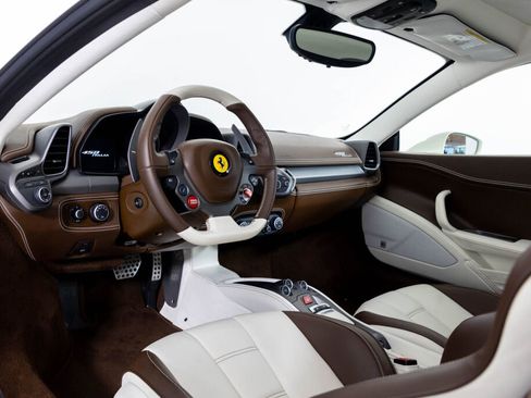 Certified 2014 Ferrari 458 Italia Coupe image 27