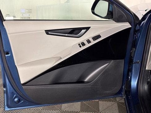 Certified 2023 Kia Niro Wind FWD image 11