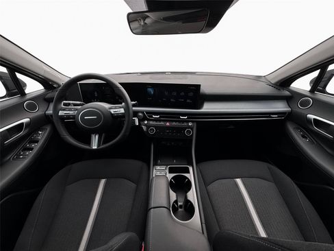 New 2026 Hyundai Sonata SEL FWD image 32