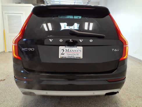 Used 2016 Volvo XC90 T6 Momentum image 5