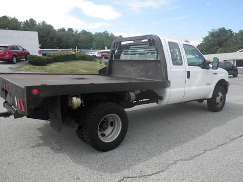 Used 2005 Ford F350 4x4 SuperCab DRW Super Duty image 6