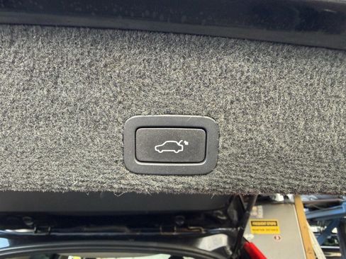 Used 2011 Volvo XC60 3.2 image 34