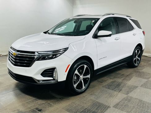 Used 2024 Chevrolet Equinox Premier AWD/4WD image 3
