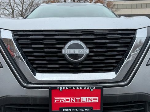 Used 2023 Nissan Rogue SV w/ SV Premium B Package image 35
