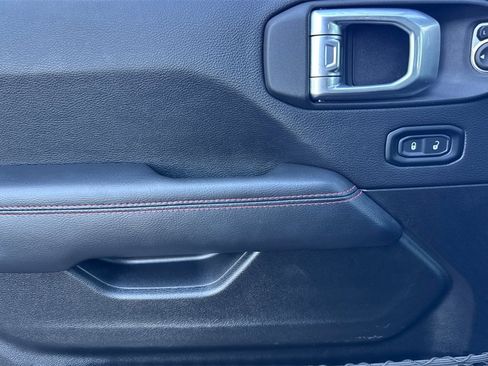 Used 2022 Jeep Gladiator Rubicon w/ LED Lighting Group image 12