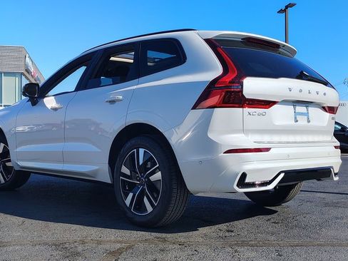 New 2026 Volvo XC60 B5 Plus w/ Climate Package image 4