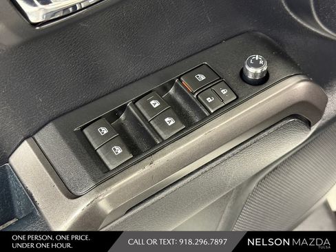 Used 2018 Toyota Tacoma TRD Sport w/ Technology Package AWD/4WD image 19