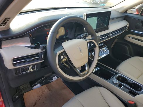 New 2026 Lincoln Corsair Premiere image 13